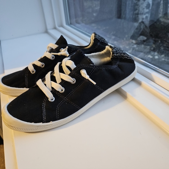 Womens Mad Love Black Canvas Sneakers - Picture 3 of 8